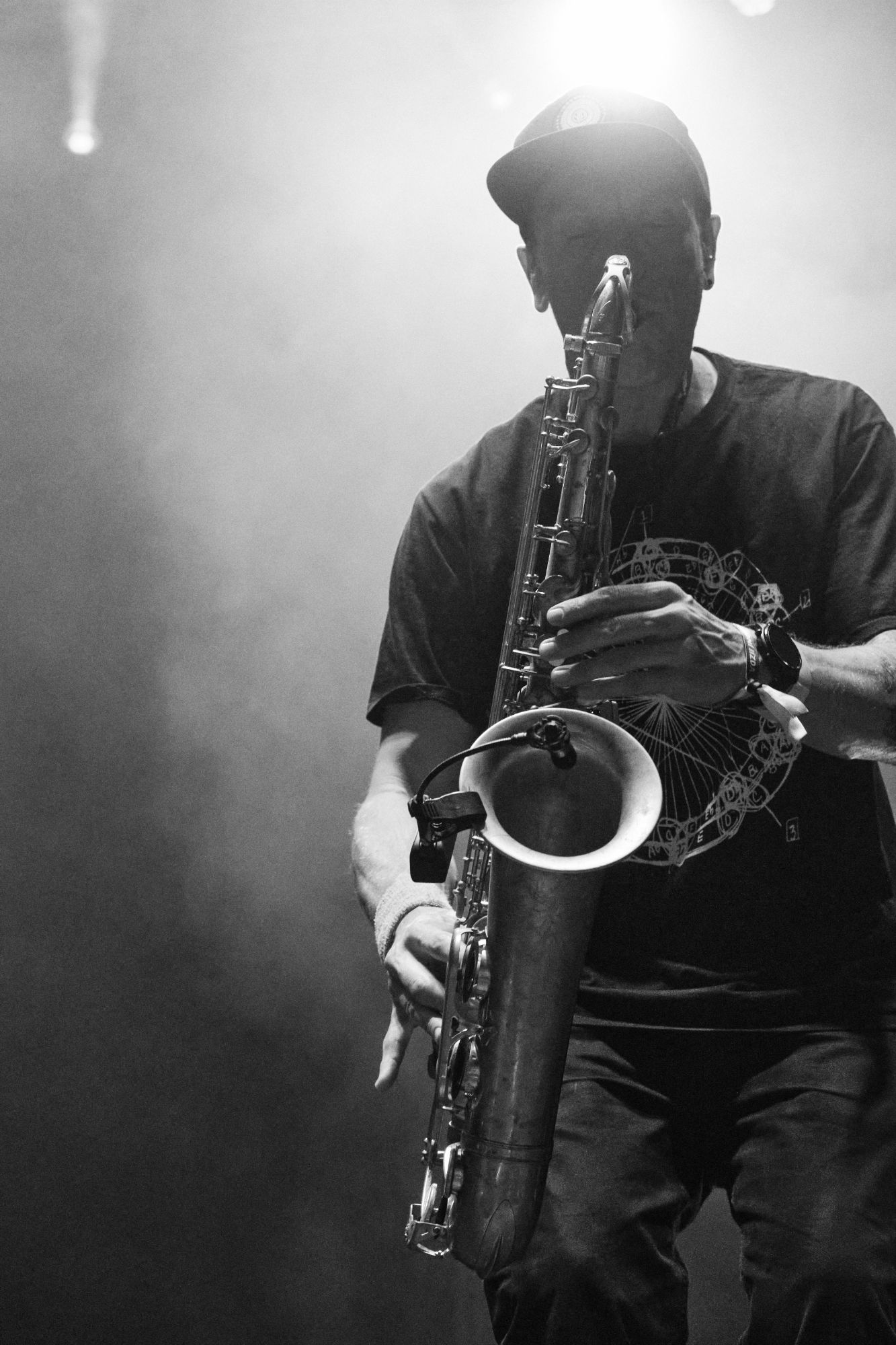 Photo of Mr. Woodnote performing at Rock for Churchill