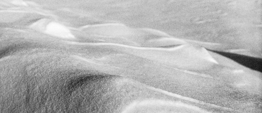 Blakc and white detail photo of snow